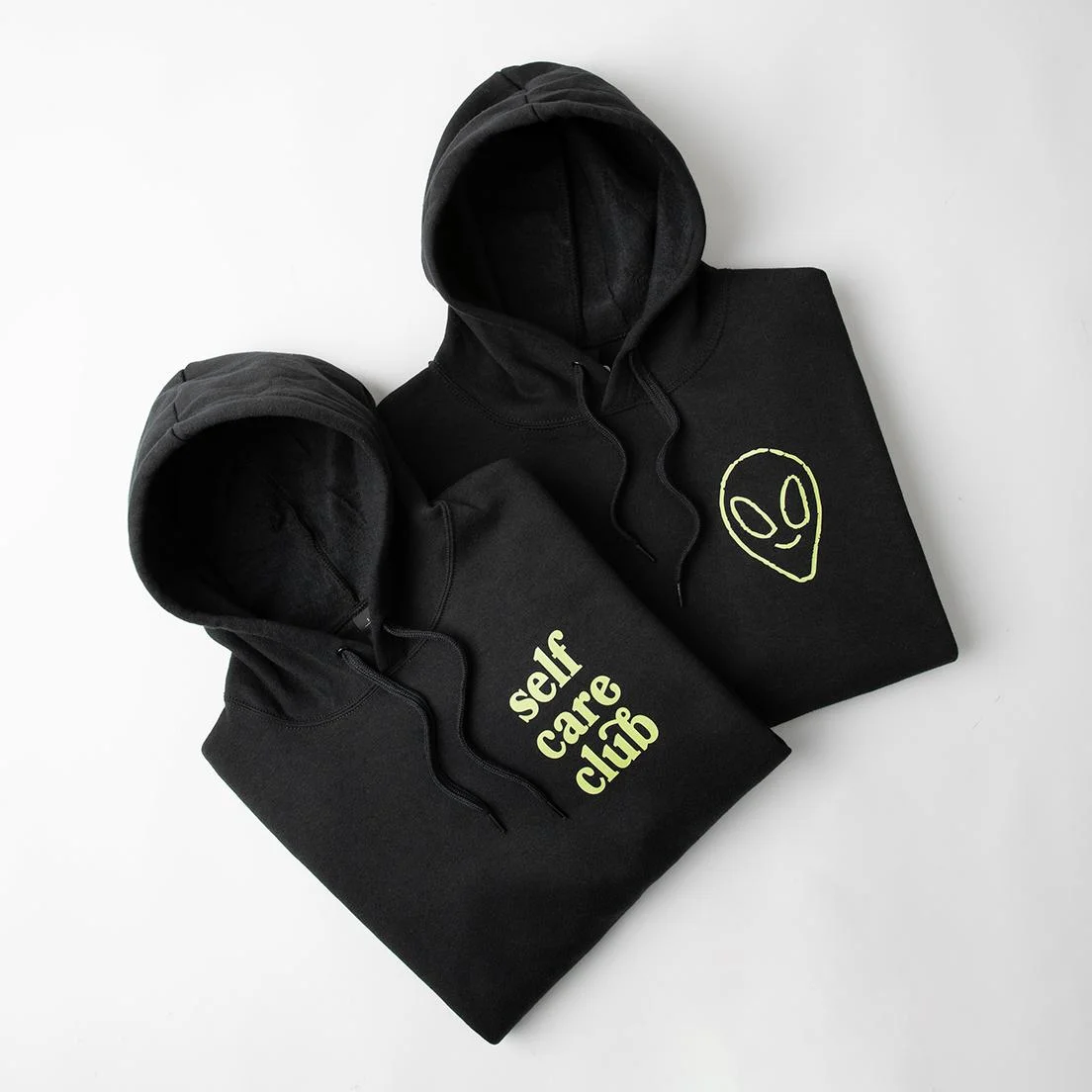 Hoodies & Sweatshirts